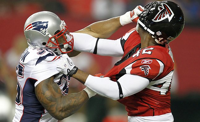 Patriots-Falcons-NFL-September-2013_
